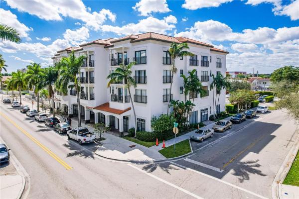 Palm Villas, 650 Palm Ave #3-B1, Hialeah, Florida 33010, image 1