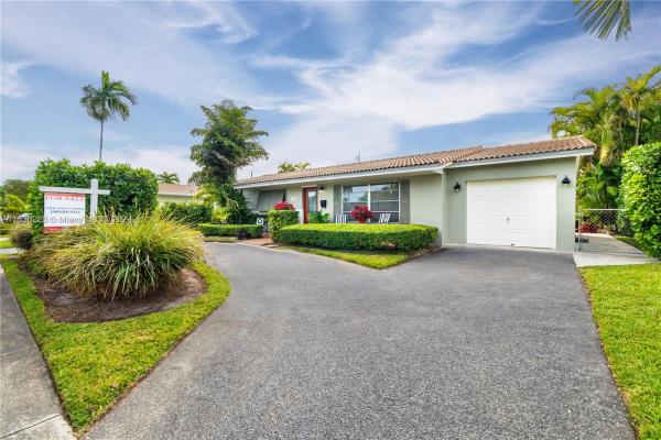 Southern Estates, 3910 SW 124th Ct, Tamiami, Florida 33175, image 1