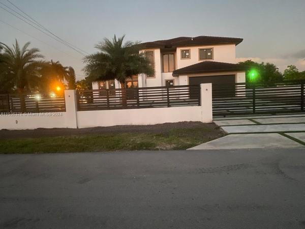 Sweetwater Estates, 12890 NW 2nd St, Tamiami, Florida 33182, image 2