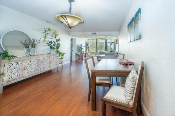 Whitehall, 3636 Whitehall Dr #303, West Palm Beach, Florida 33401, image 2