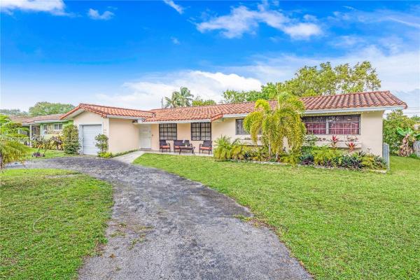 North Bass Lake Estates, 1061 Redbird Ave, Miami Springs, Florida 33166, image 1