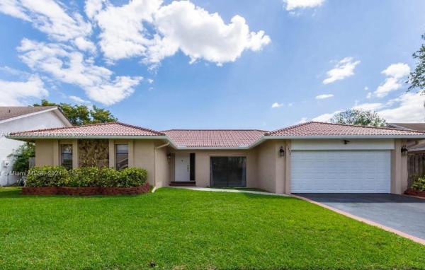 Cimarron At Loggers Run, 21452 Woodchuck Ln, Boca Raton, Florida 33428, image 1