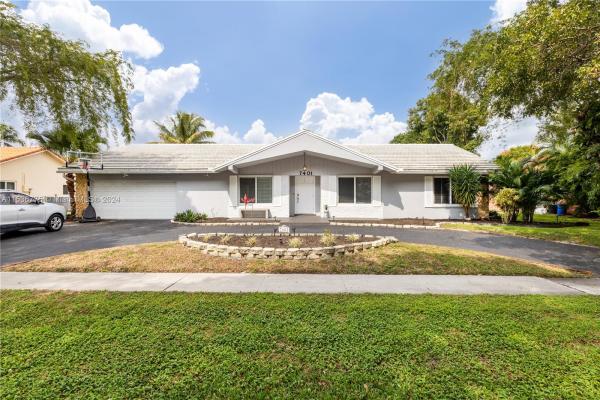 New Orleans Villas, 7401 SW 18th St, Plantation, Florida 33317, image 1