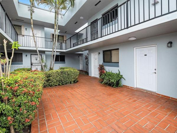 Villas Del Sol, 1270 W 41st St #105, Hialeah, Florida 33012, image 1