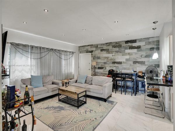 Tudor House, 7845 NE Bayshore Ct #17, Miami, Florida 33138, image 2
