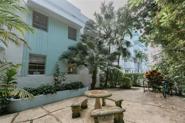 Casablanca Of South Beach, 817 Meridian Ave #1, Miami Beach, Florida 33139, image 3