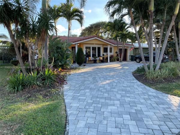 Coral Villas, 2610 NE 52nd St, Lighthouse Point, Florida 33064, image 1