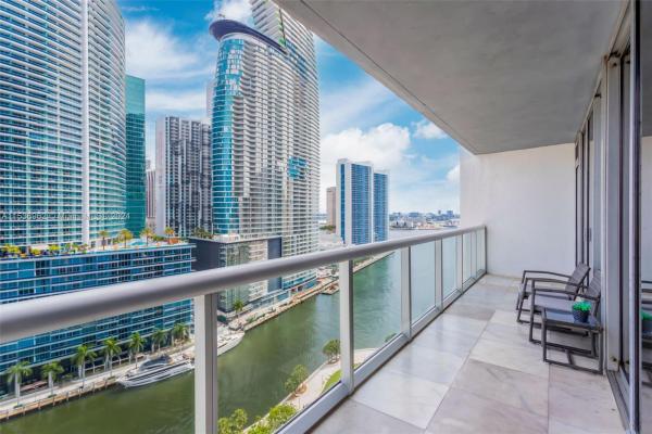 Icon Brickell Tower 3, 485 Brickell Ave #2103, Miami, Florida 33131, image 1