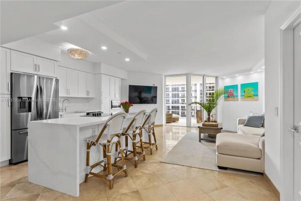 Blue Diamond, 4779 Collins Ave #3504, Miami Beach, Florida 33140, image 3