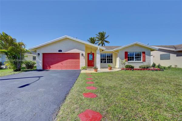 Spring Lake, 8301 NW 98th Ave, Tamarac, Florida 33321, image 1