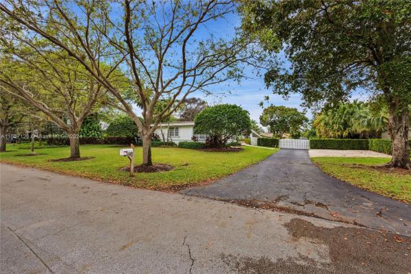 Oakridge Estates, 11840 SW 70th Ave, Pinecrest, Florida 33156, image 1