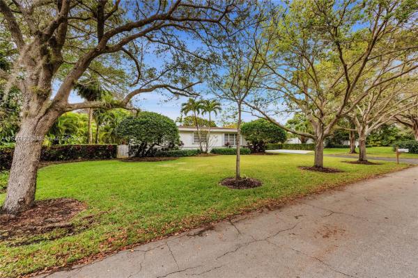 Oakridge Estates, 11840 SW 70th Ave, Pinecrest, Florida 33156, image 3