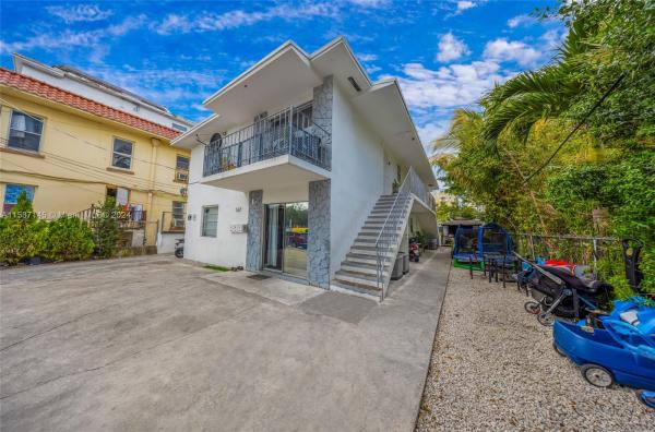 East Little Havana, 567 SW 3rd St, Miami, Florida 33130, image 1