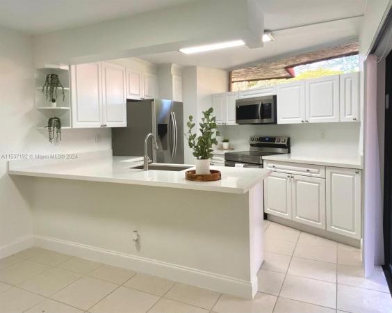 Banyan Lake, 8273 Severn Dr #B, Boca Raton, Florida 33433, image 1