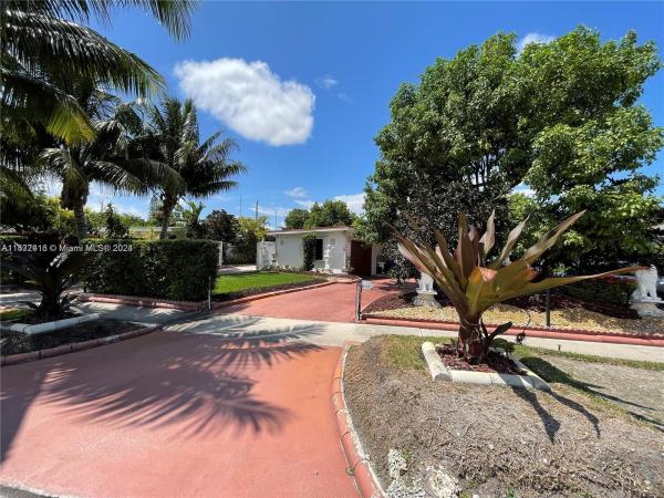 Sierra, 15 NW 197th St, Miami Gardens, Florida 33169, image 2