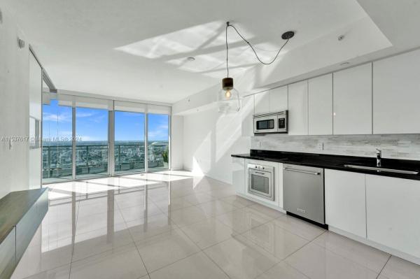 Mint At Riverfront, 92 SW 3rd St #4007, Miami, Florida 33130, image 1