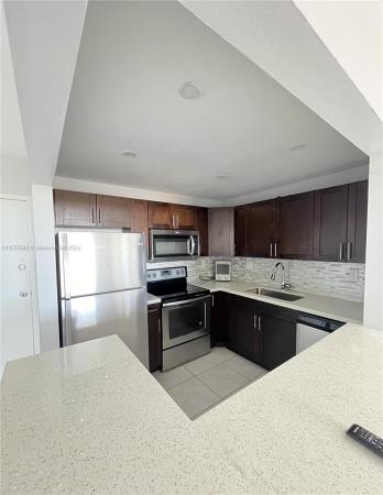 3 Horizons South, 1465 NE 123rd St #716, North Miami, Florida 33161, image 2