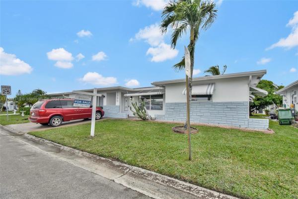 Paradise Gardens 2, 1380 NW 67th Ter, Margate, Florida 33063, image 1