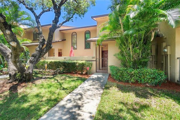 Alhambra Village, 2352 NW 39th Ave #2352, Coconut Creek, Florida 33066, image 1