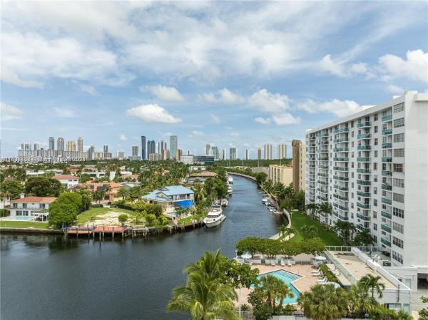 Stratford House, 2841 NE 163rd St #811, North Miami Beach, Florida 33160, image 1
