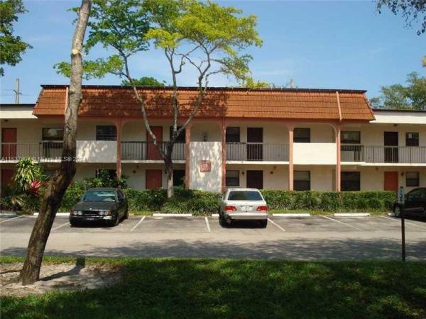 Monterey, 925 NE 209th St #202-28, Ives Estates, Florida 33179, image 1
