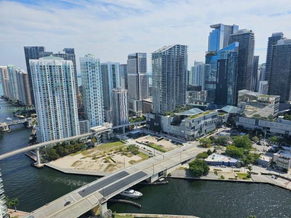 The Ivy At Riverfront, 90 SW 3rd St #3903, Miami, Florida 33130, image 2