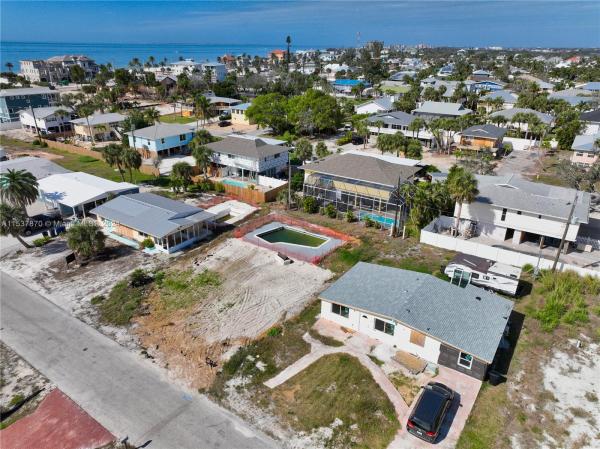 Fort Myers No HOA, 161 Hibiscus Dr, Fort Myers, Florida 33931, image 1