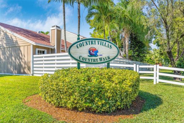 Hickory Lane Country Villas At Country Walk, 14526 SW 142nd Ct Cir, Country Walk, Florida 33186, image 3