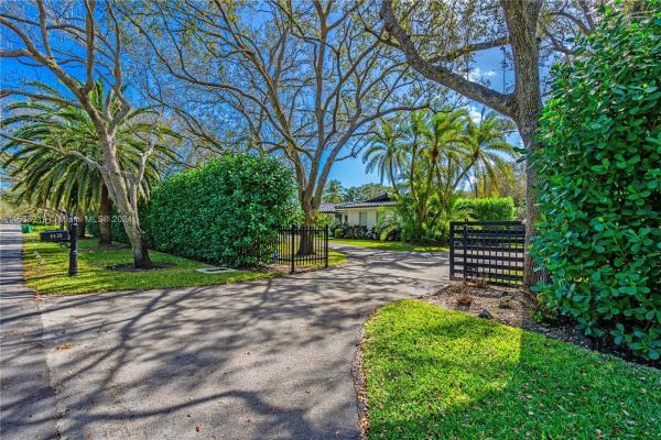 Florimoldi, 6430 SW 126th Street Rd, Pinecrest, Florida 33156, image 3