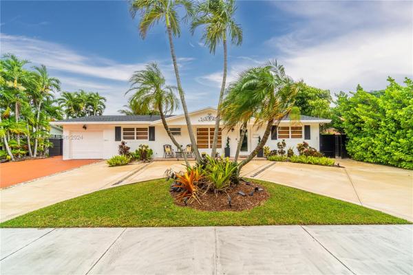 Kendale Lakes No HOA, 14011 SW 82nd St, Kendale Lakes, Florida 33183, image 3