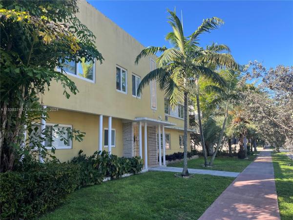 Douglas, 40 Salamanca Ave #7, Coral Gables, Florida 33134, image 3