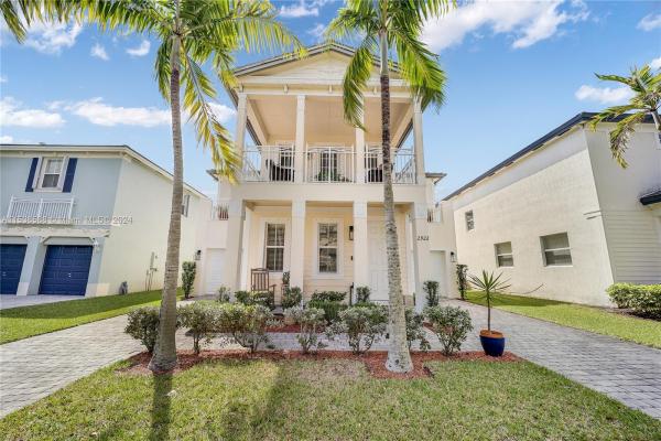Aruba At Oasis, 2922 NE 1st Dr, Homestead, Florida 33033, image 1