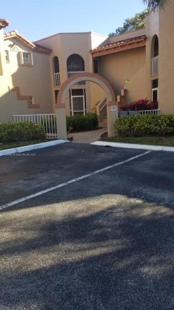Windmill Lakes, 401 SW 86th Ave #106, Pembroke Pines, Florida 33025, image 1