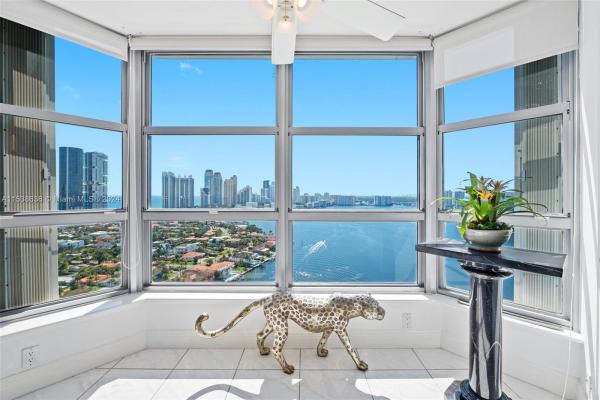 Mystic Pointe Tower 100, 19195 NE 36th Ct #2910, Aventura, Florida 33180, image 1