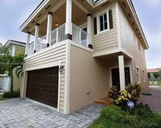 Emilios Place At Oasis, 3461 NE 4th St, Homestead, Florida 33033, image 1