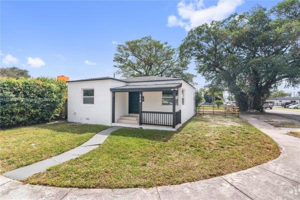Stephens Manor, 954 NW 75th St, Gladeview, Florida 33150, image 3