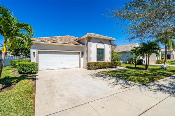 The Beaches At Pembroke Shores, 16205 SW 11th St, Pembroke Pines, Florida 33027, image 2