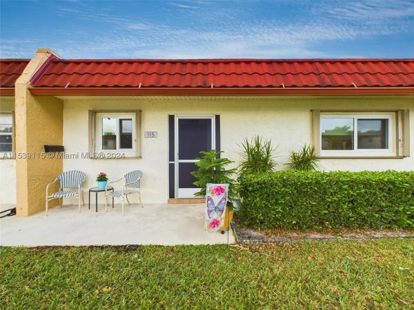 Golden Lakes Village, 115 Lake Dora Dr, West Palm Beach, Florida 33411, image 1