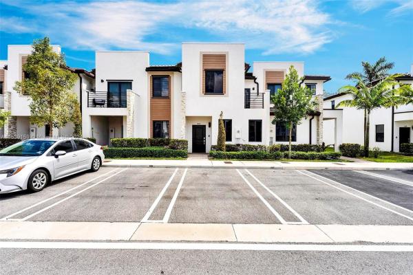 Andalucia At Via Ventura, 402 NE 208th Ter #402, Ives Estates, Florida 33179, image 1