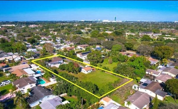Hollywood No HOA, 7220 Cody St, Hollywood, Florida 33024, image 3