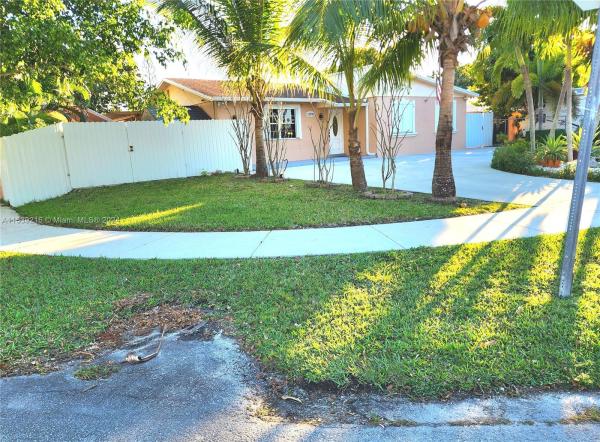 Eureka Manor, 12240 SW 187th St, South Miami Heights, Florida 33177, image 3