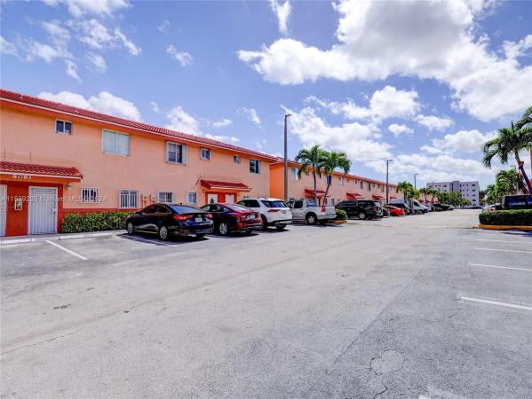 Grace Villas, 8081 NW 8th St #1, Fountainebleau, Florida 33126, image 3