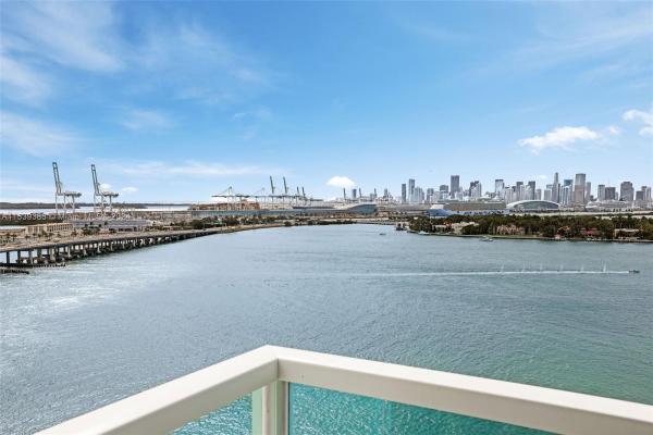 The Floridian, 650 West Ave #1605, Miami Beach, Florida 33139, image 1