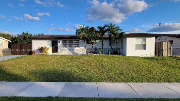 Gem Homes, 30055 SW 143rd Ct, Leisure City, Florida 33033, image 1