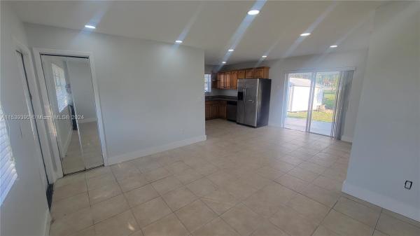 Gem Homes, 30055 SW 143rd Ct, Leisure City, Florida 33033, image 3