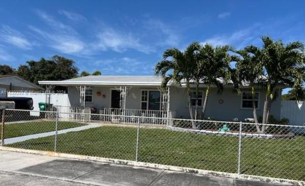 Carol City Gardens, 4475 NW 202 St #, Miami Gardens, Florida 33055, image 2