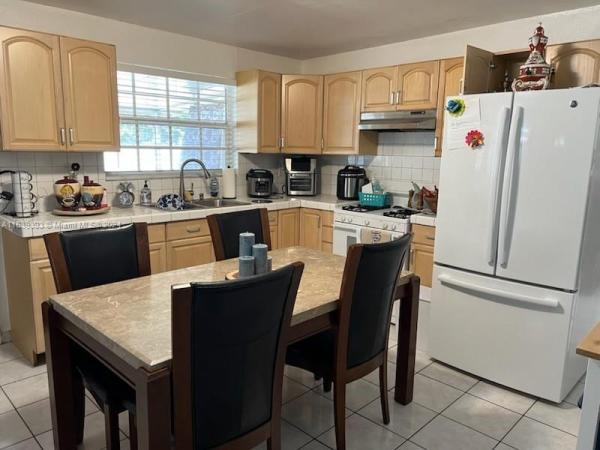Carol City Gardens, 4475 NW 202 St #, Miami Gardens, Florida 33055, image 3