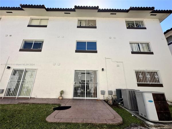 Trail Heights Gardens, 1100 SW 104th Ct #E-103, University Park, Florida 33174, image 3