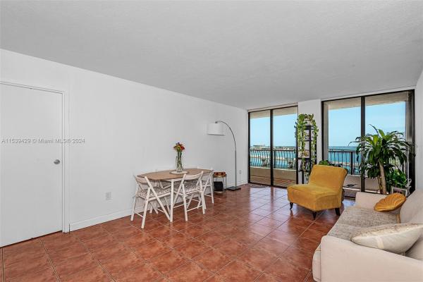 Venetia, 555 NE 15th St #12K, Miami, Florida 33132, image 3