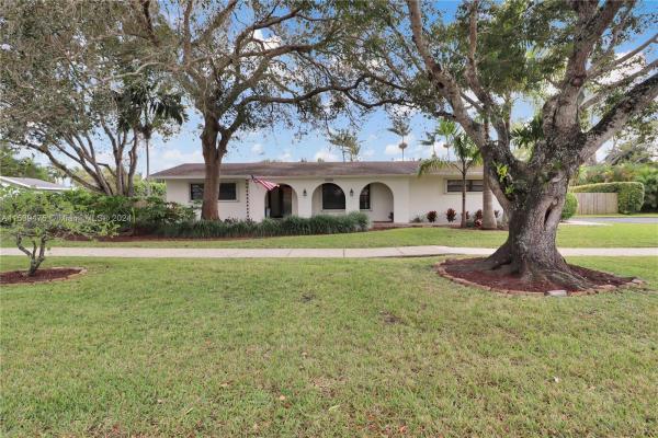 Fleeman Estates, 9740 SW 120th St, Kendall, Florida 33176, image 1